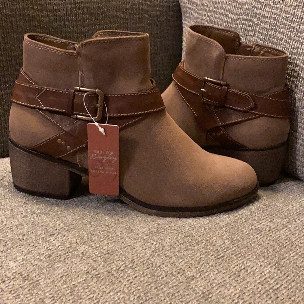 SONOMA Women’s Size 8 Leather Strap Chelsea Boot